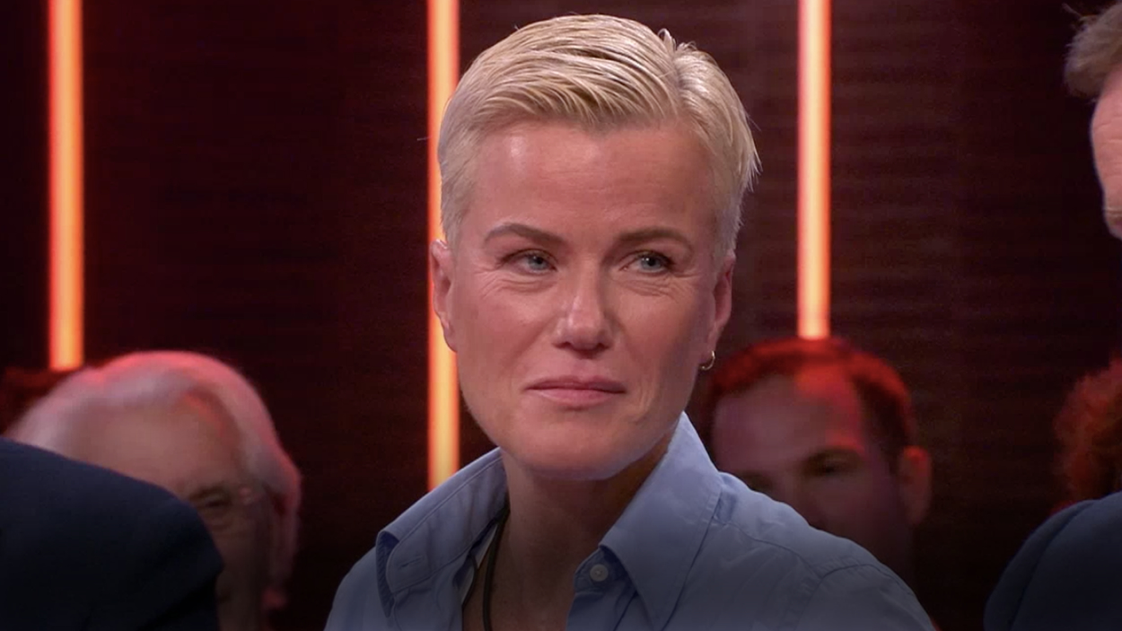 Ellie Lust schreef een boek over haar jaren bij de politie Pauw BNNVARA Ellie Lust schreef een boek over haar jaren bij de politie Pauw BNNVARA