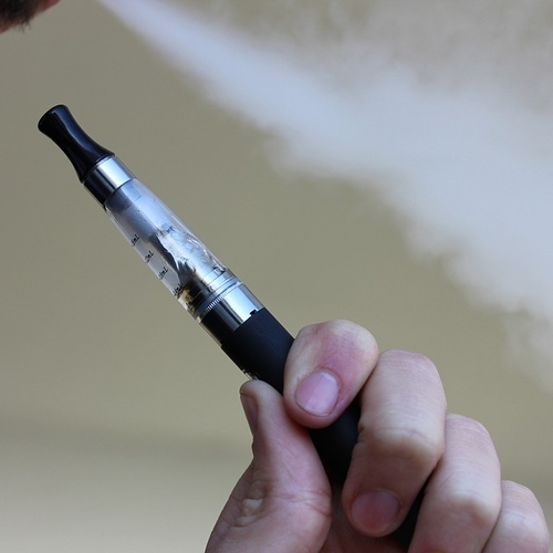 PAUW is op zoek naar gebruikers van E-sigaretten